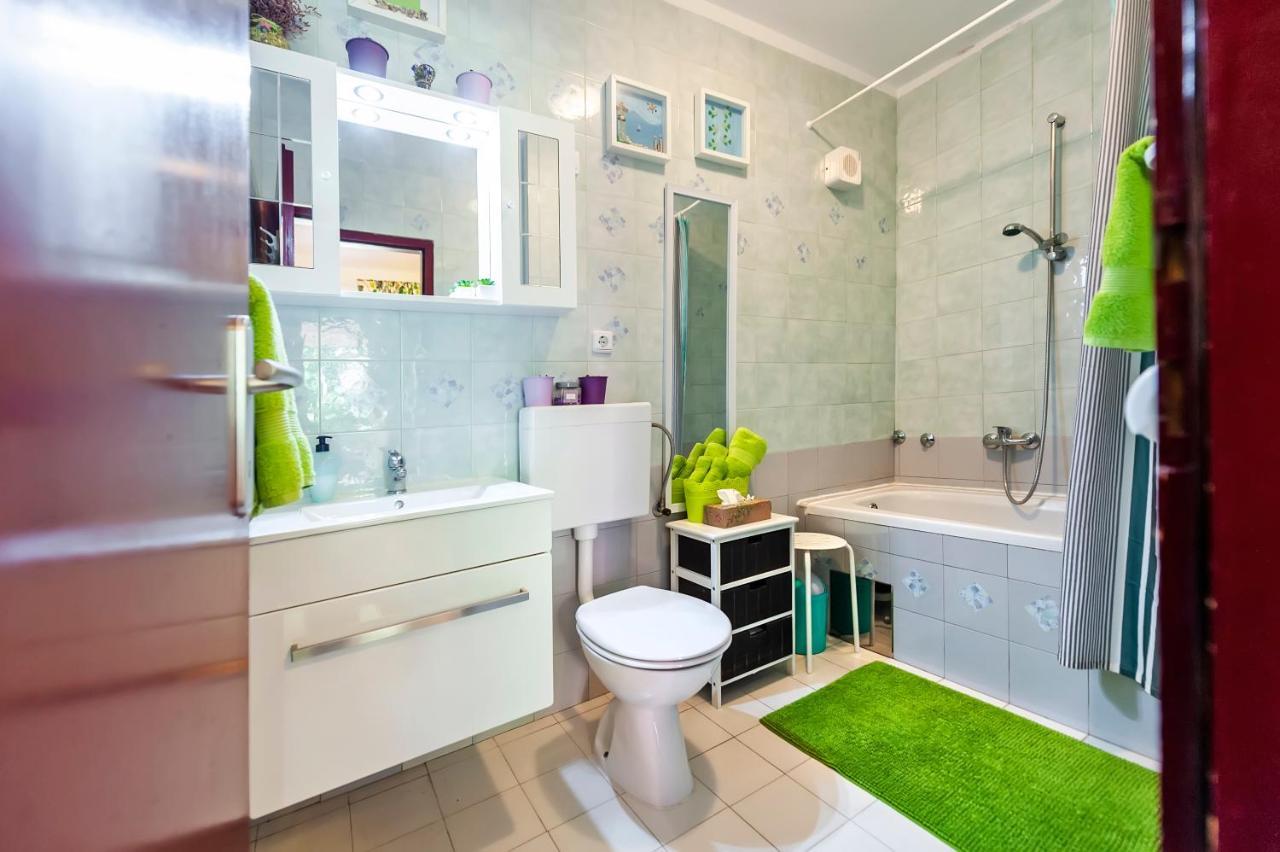 Apartments Aja And Stefy โรวีน ภายนอก รูปภาพ